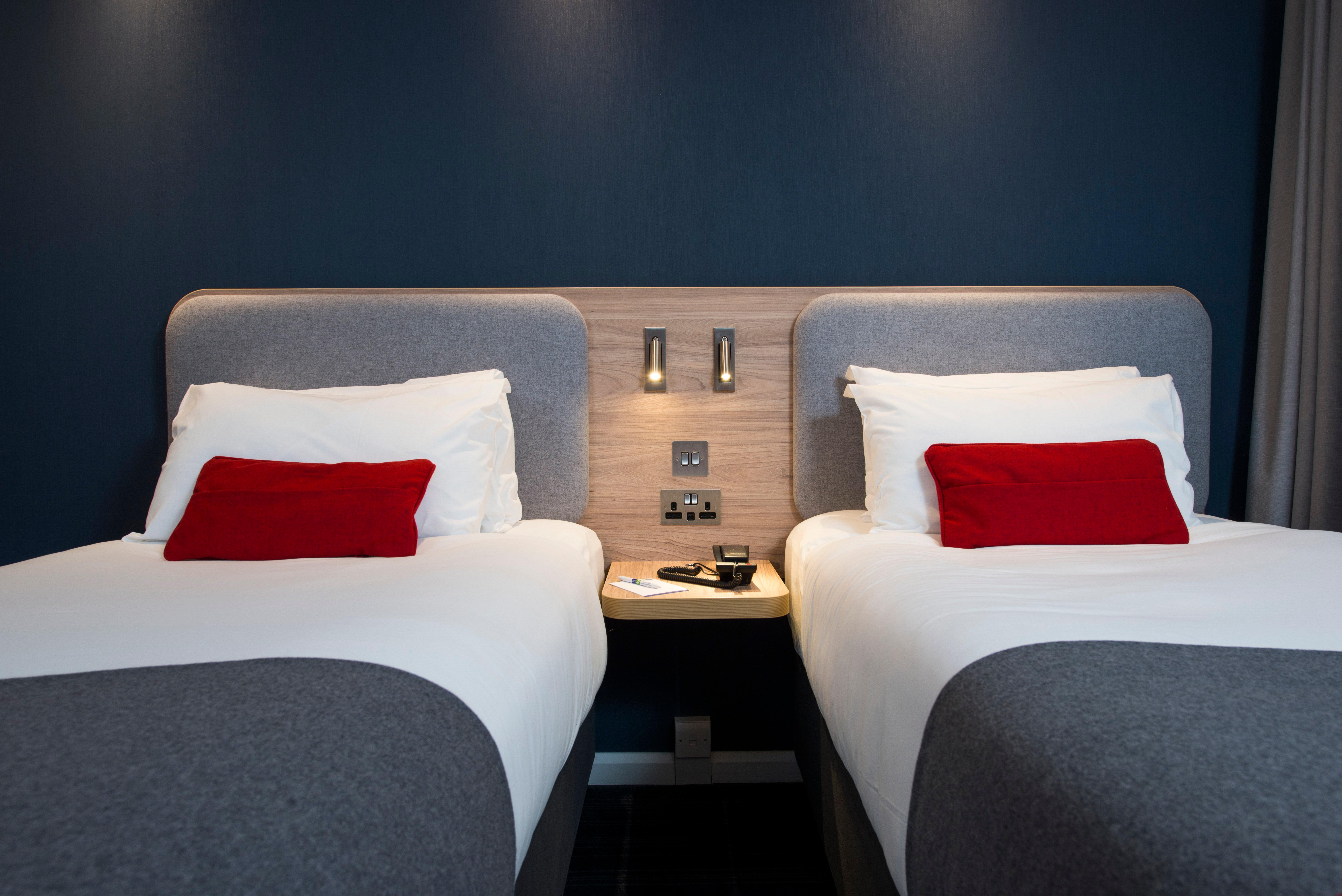 Holiday Inn Express London - Dartford By Ihg Zewnętrze zdjęcie