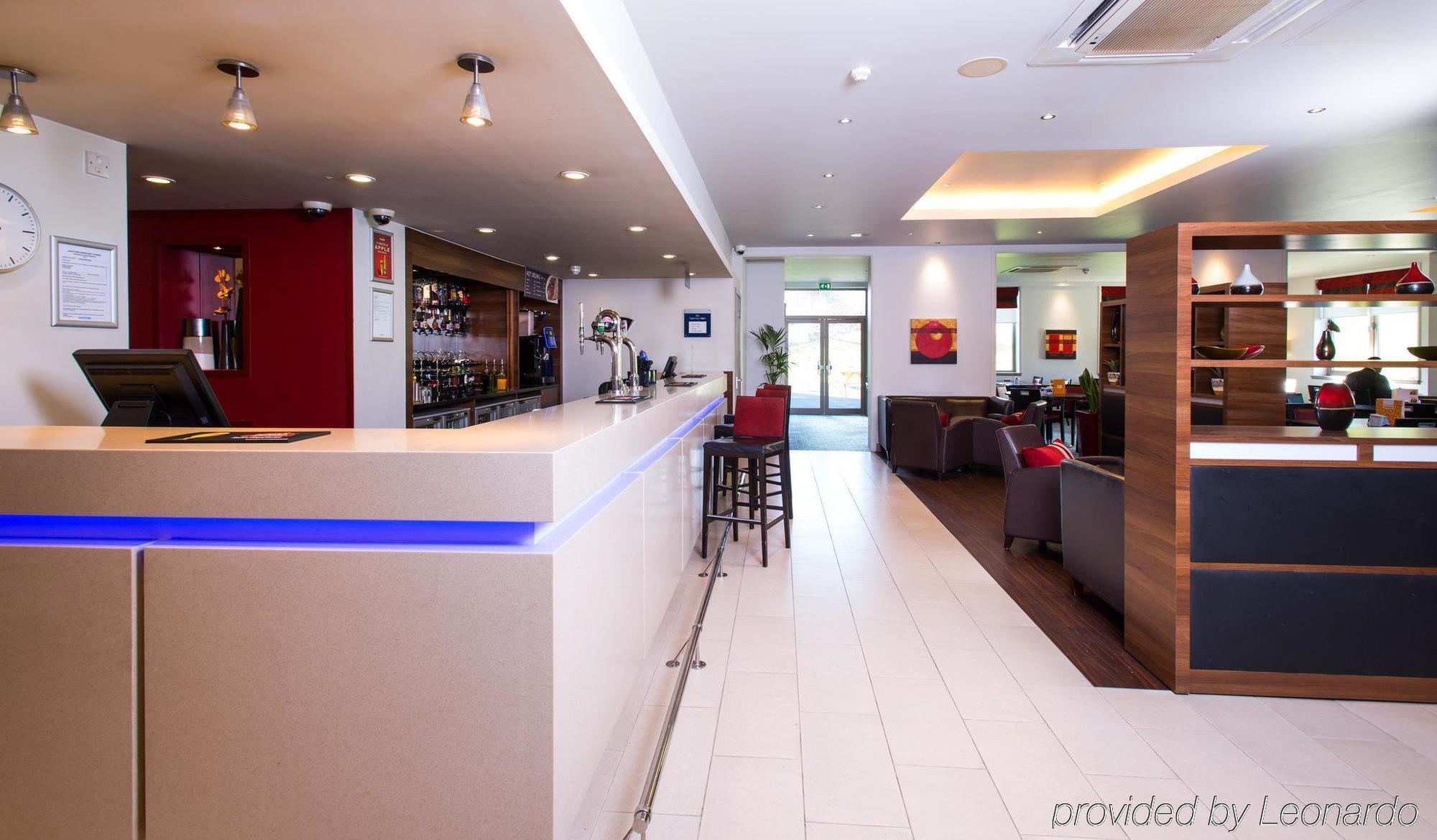 Holiday Inn Express London - Dartford By Ihg Zewnętrze zdjęcie