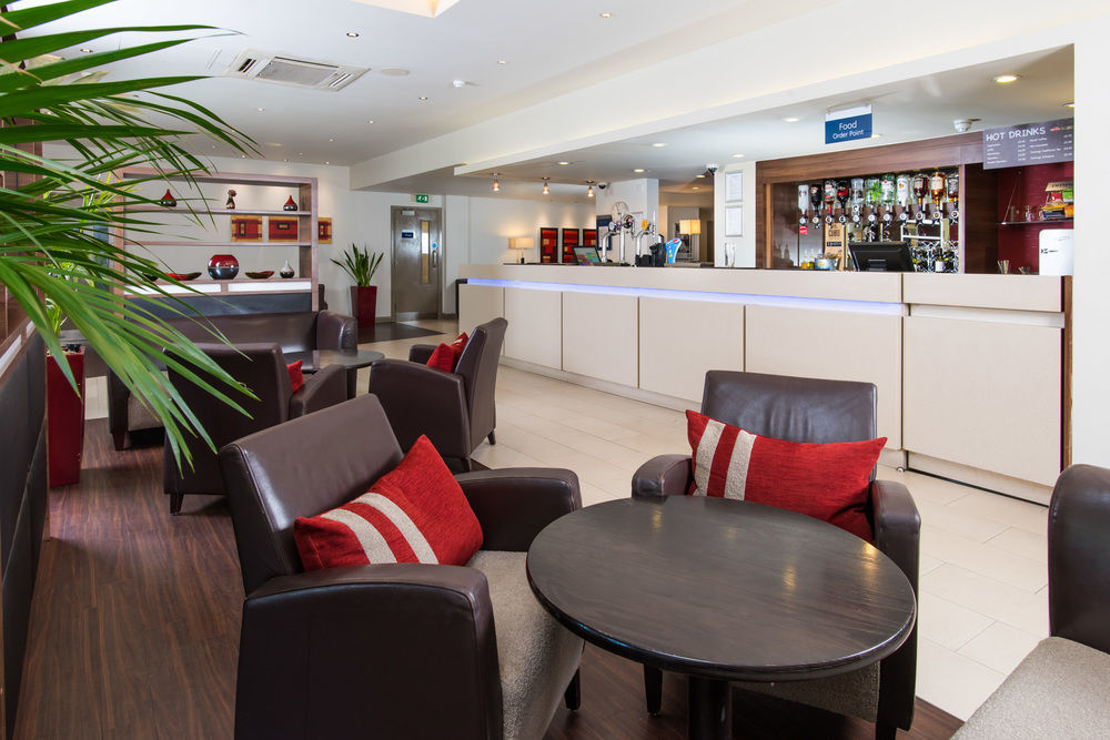 Holiday Inn Express London - Dartford By Ihg Zewnętrze zdjęcie