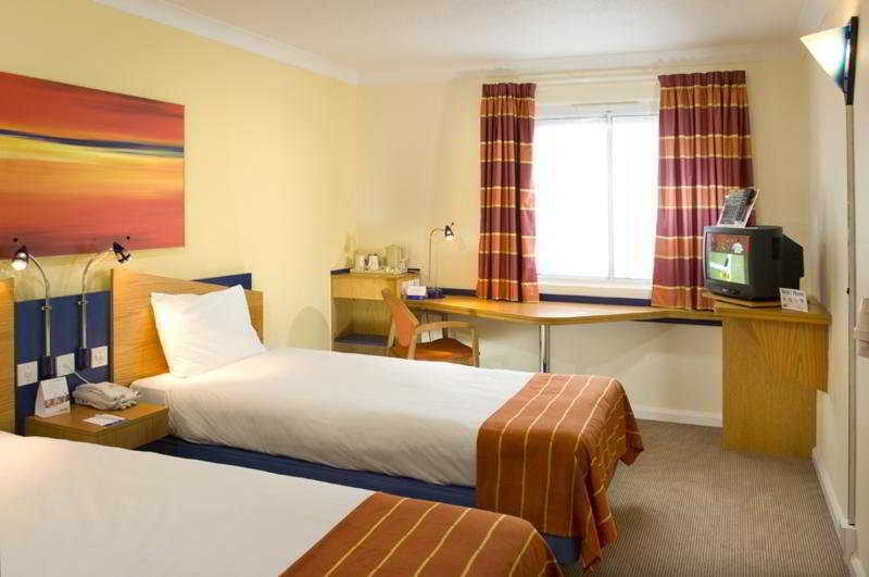 Holiday Inn Express London - Dartford By Ihg Zewnętrze zdjęcie