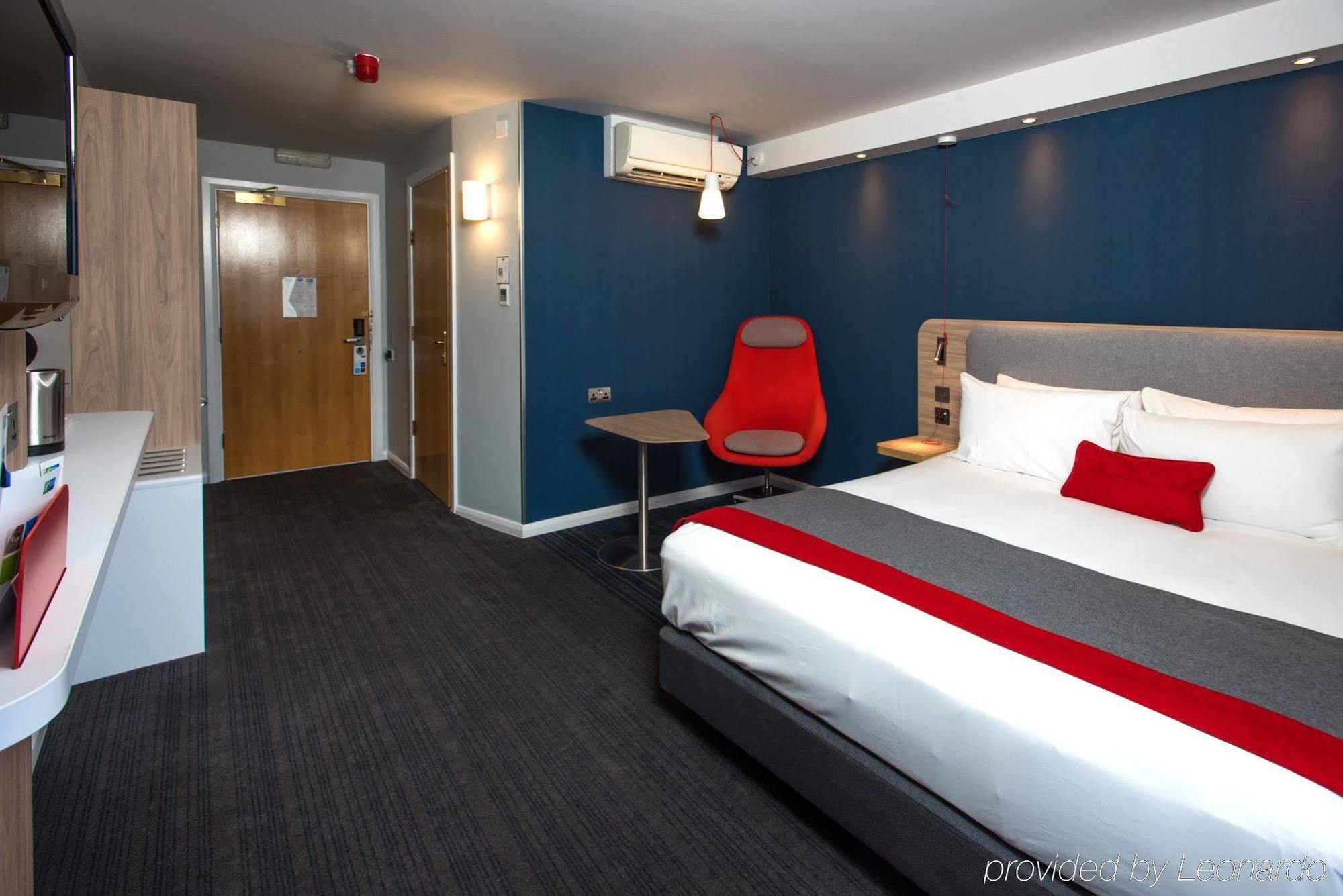 Holiday Inn Express London - Dartford By Ihg Zewnętrze zdjęcie